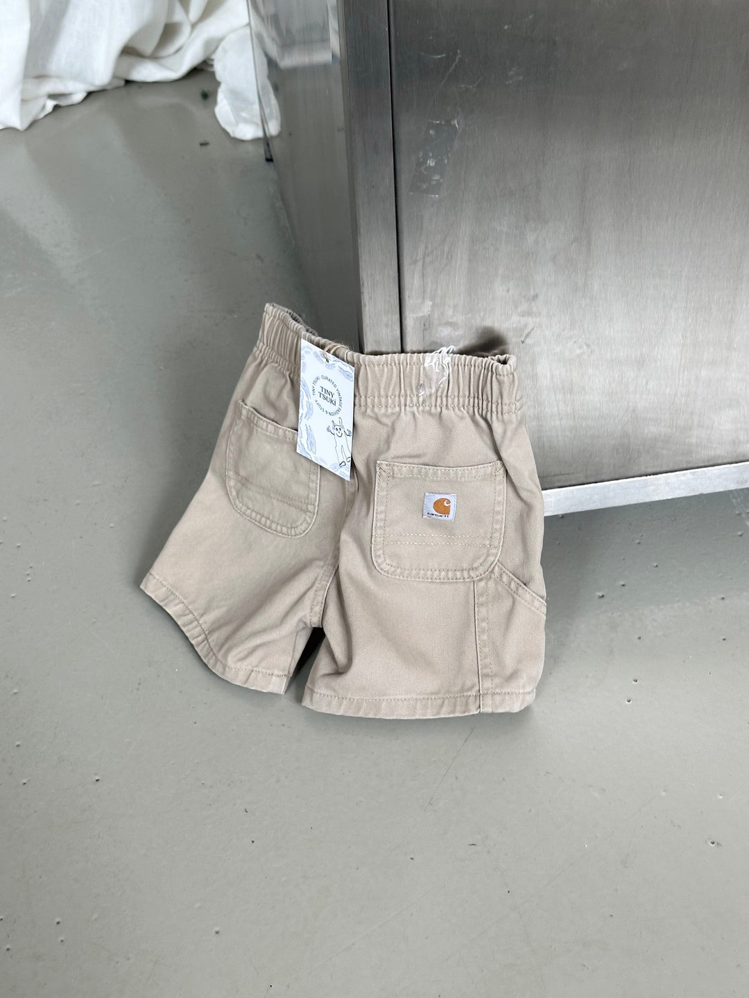 Carhartt shorts – Tiny Tsuki